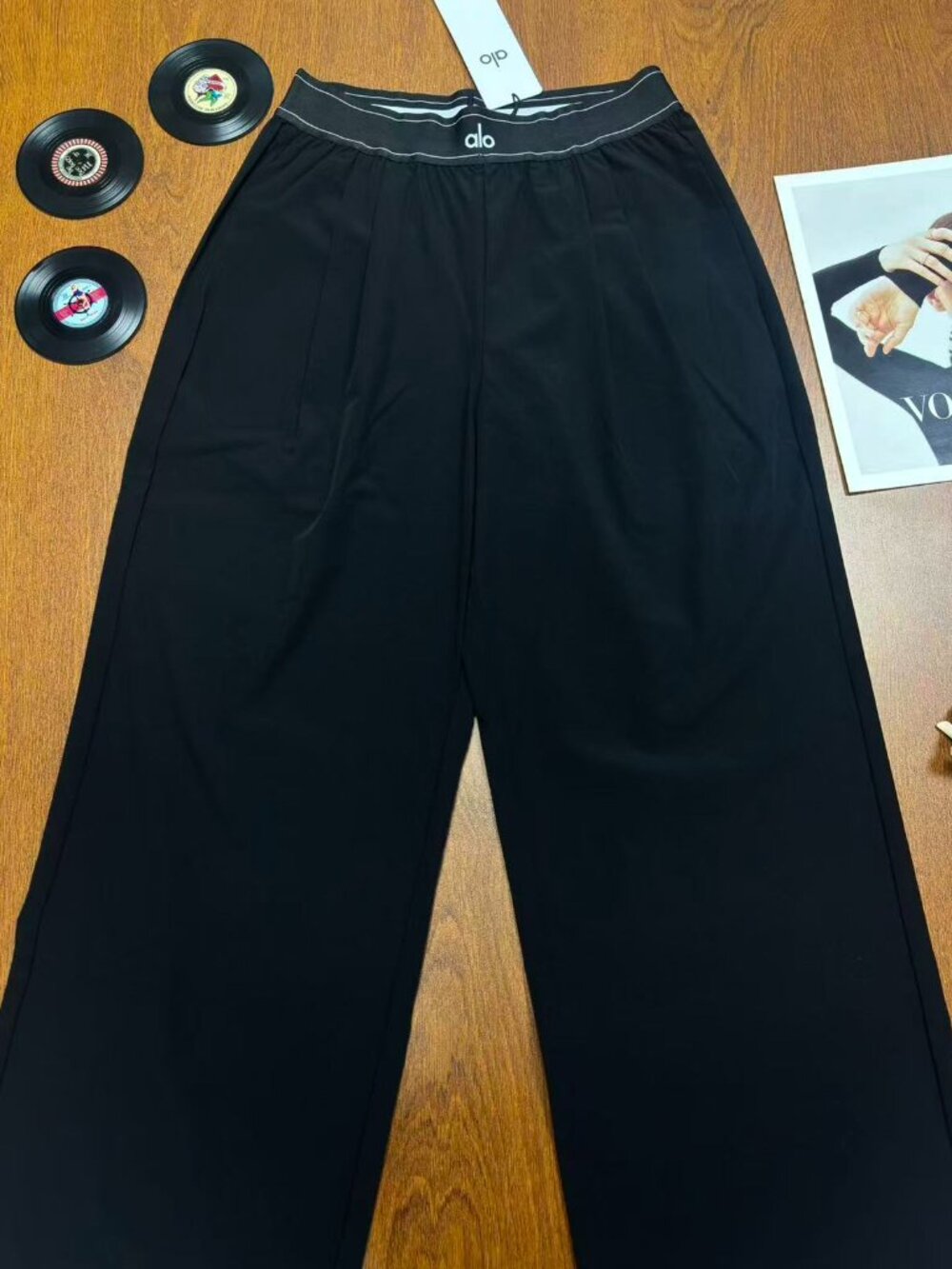 Brand New ALO🙇♀️Yoga Suit Up Trouser Black Wide Leg 30 Inch🦵Long Legs - Picture 2 of 6
